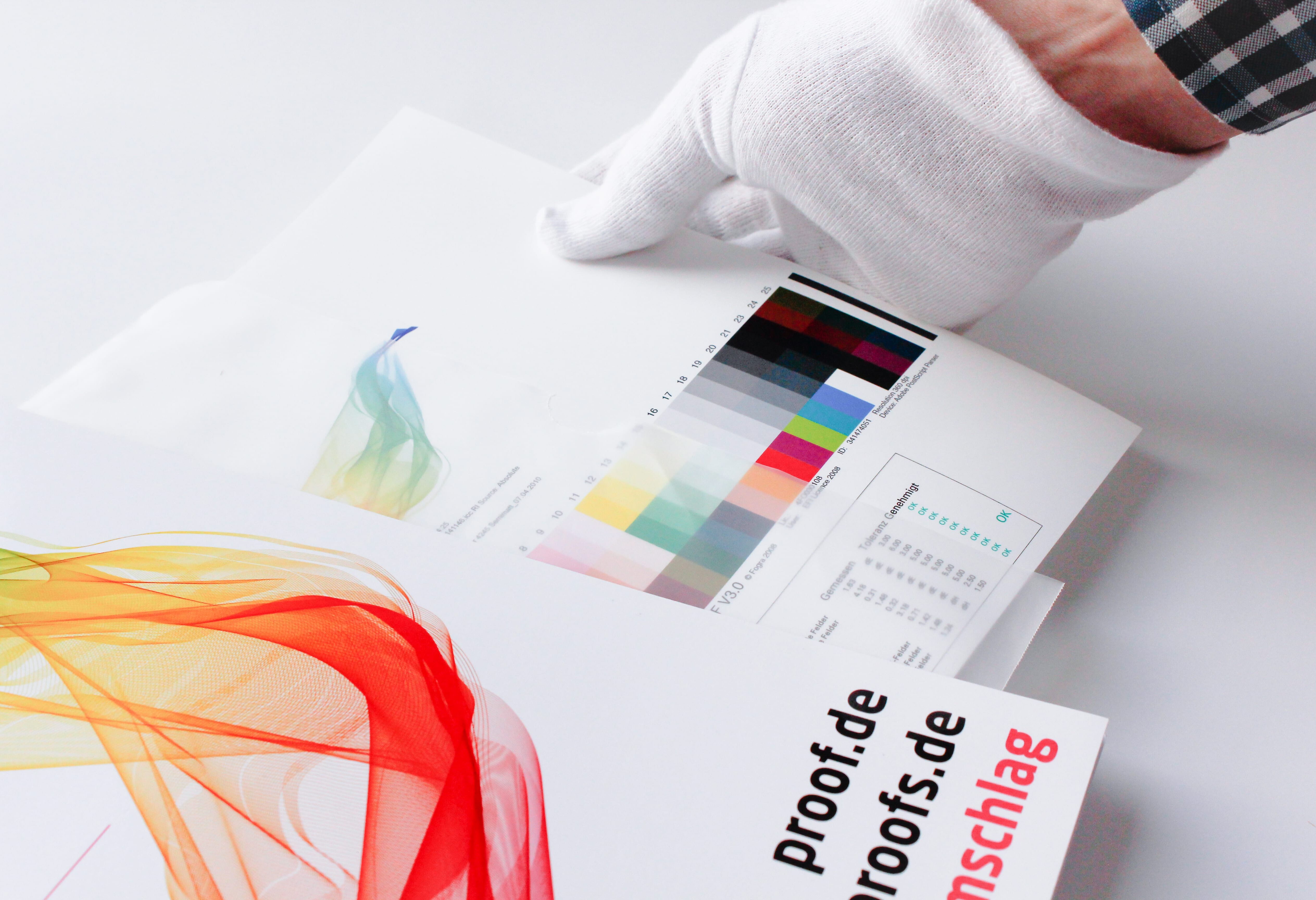 proof.de Emballage d'une épreuve / d'une épreuve numérique / d'une épreuve couleur dans une enveloppe protectrice